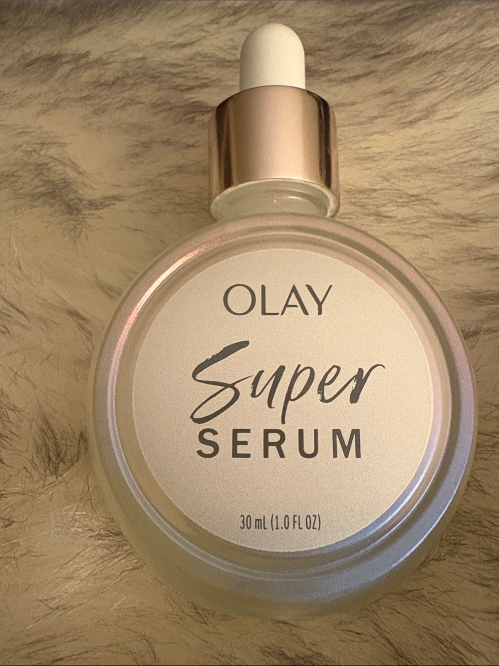 OLAY Super Serum - Pearl White and Rose Gold Accent